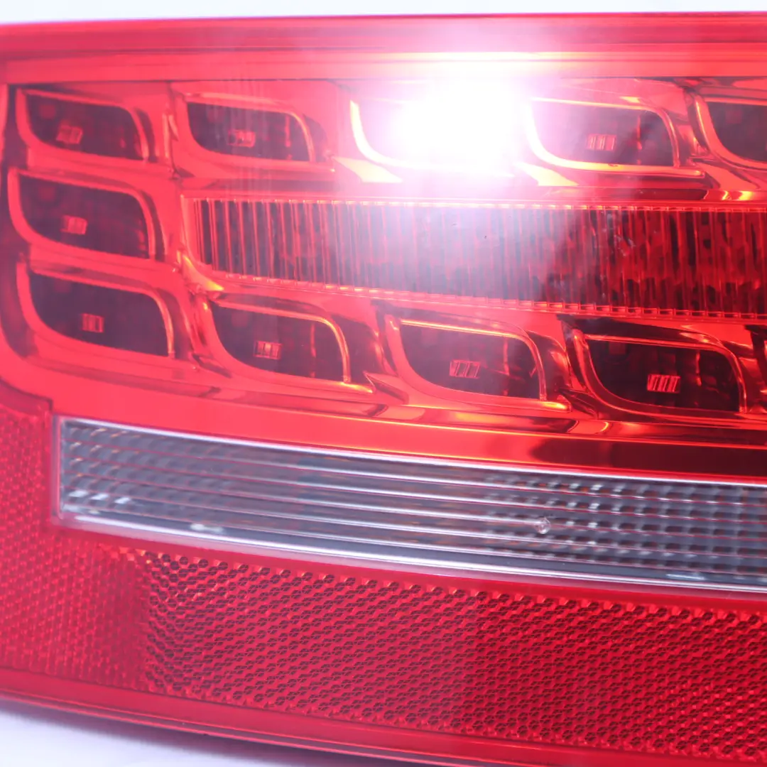 Audi A5 8T Rückleuchte Rücklicht äußere Seite Kotflügel Links - SKU 8T0945095D-1 - Teilenummer 8T0945095D