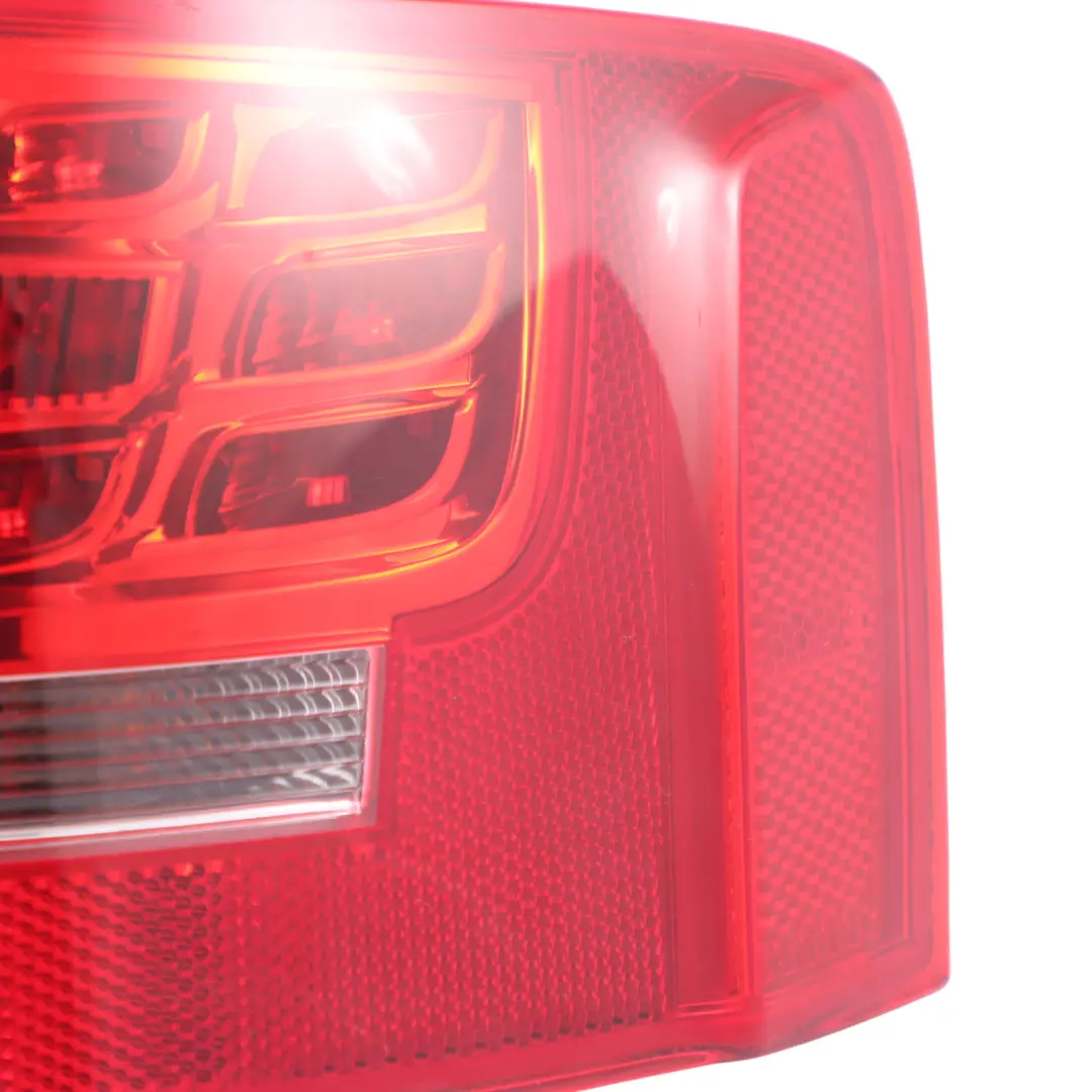 Rückleuchte Rücklicht äußere Seite Kotflügel Rechts für Audi A5 8T mit Teilenummer 8T0945096D Audi A5 8T Rückleuchte Rücklicht äußere Seite Kotflügel Rechts - SKU 8T0945096D-1 - Teilenummer 8T0945096D