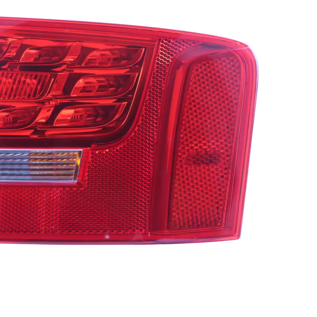 Audi A5 8T Fanale Posteriore Posteriore Esterno Parafango Destro - SKU 8T0945096D - Numero di parte 8T0945096D