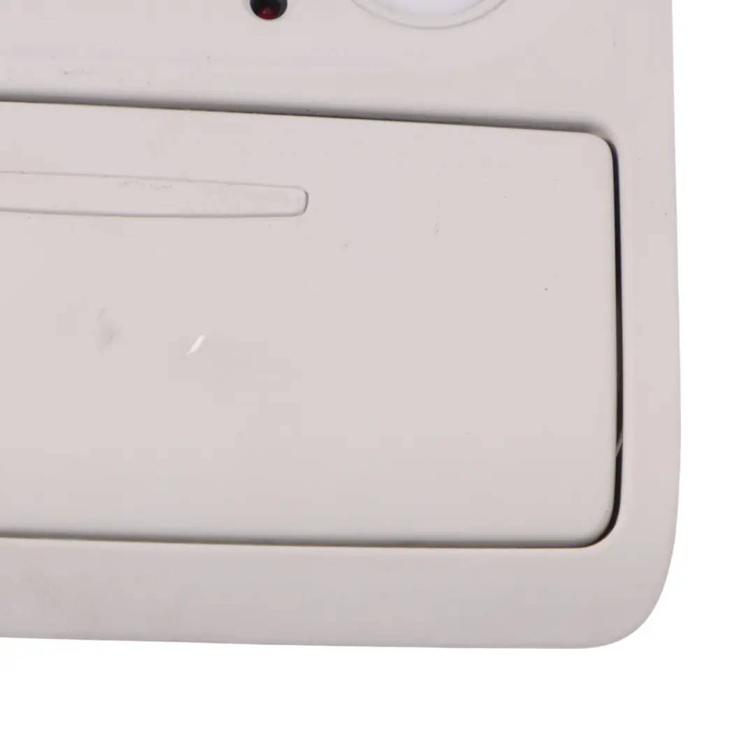 Audi A4 B8 Luz Techo Luz Lectura Delantera Gafas Sol Almacenamiento - SKU 8T0947135A - Número de pieza 8T0947135A