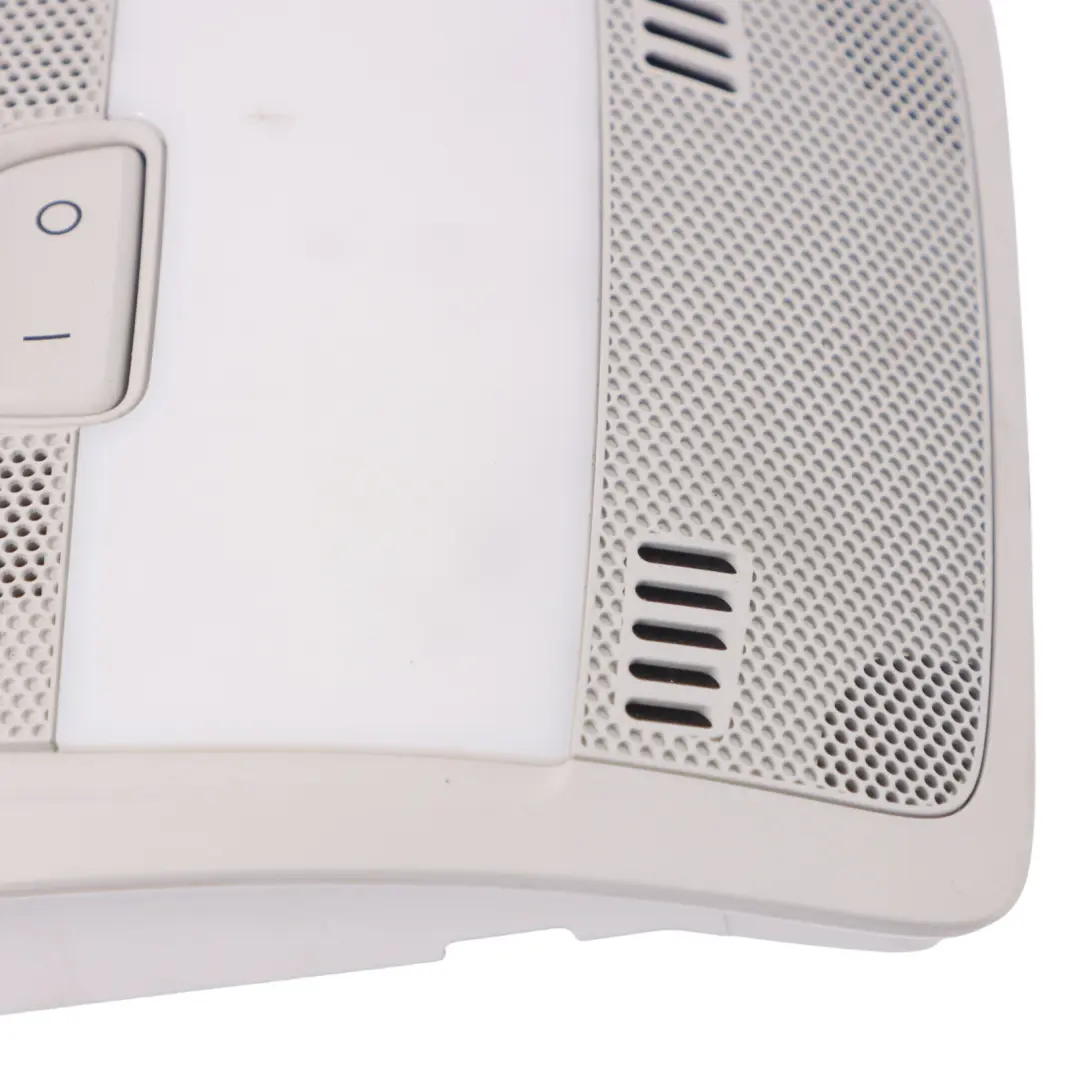Audi A4 B8 Lampe toit avant Lampe lecture Rangement lunettes soleil - SKU 8T0947135A - Numéro de pièce 8T0947135A