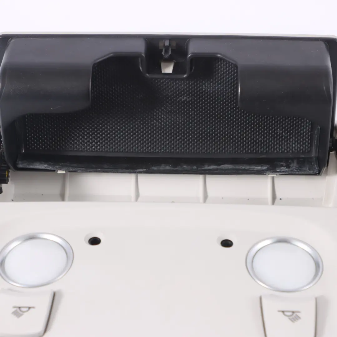Audi A5 8T Plafond avant Toit Lampe lecture courtoisie intérieure 8T0947135BF - SKU 8T0947135B-1 - Numéro de pièce 8T0947135B-1