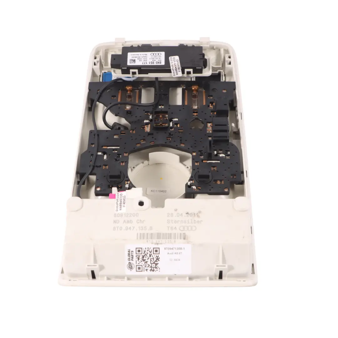 Plafond avant Toit Lampe lecture courtoisie intérieure 8T0947135BF pour Audi A5 8T à propos du numéro de pièce 8T0947135B-1 Audi A5 8T Plafond avant Toit Lampe lecture courtoisie intérieure 8T0947135BF - SKU 8T0947135B-1 - Numéro de pièce 8T0947135B-1