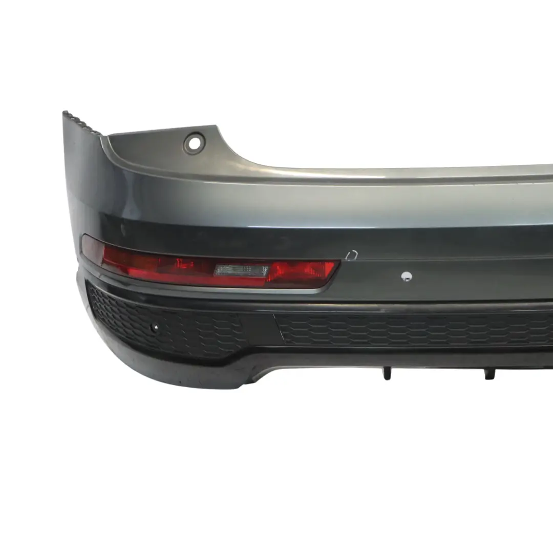 Zderzak Tylny Daytona Grey Pearl Szary - Z7S do Audi Q3 8U o numerze 8U0807067F Audi Q3 8U Zderzak Tylny Daytona Grey Pearl Szary - Z7S - SKU 8U0807067F-DGR - Numer Części 8U0807067F