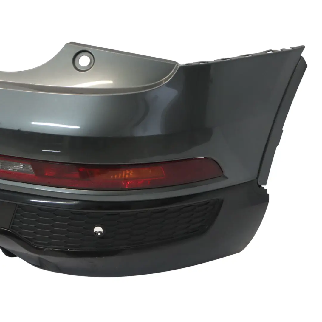 Zderzak Tylny Daytona Grey Pearl Szary - Z7S do Audi Q3 8U o numerze 8U0807067F Audi Q3 8U Zderzak Tylny Daytona Grey Pearl Szary - Z7S - SKU 8U0807067F-DGR - Numer Części 8U0807067F