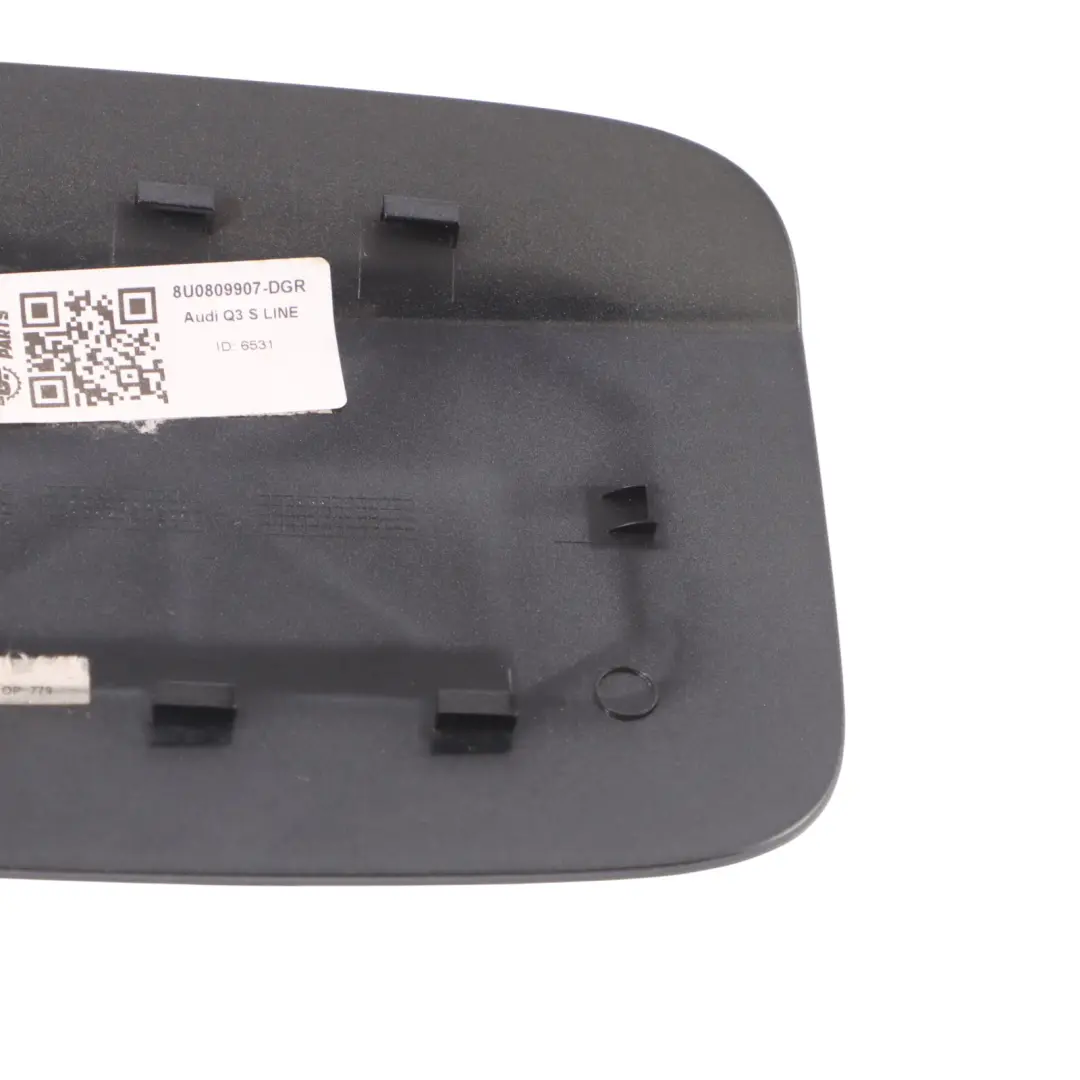 Audi Q3 8U Klapka Wlewu Paliwa Szara - SKU 8U0809907-DGR - Numer Części 8U0809907