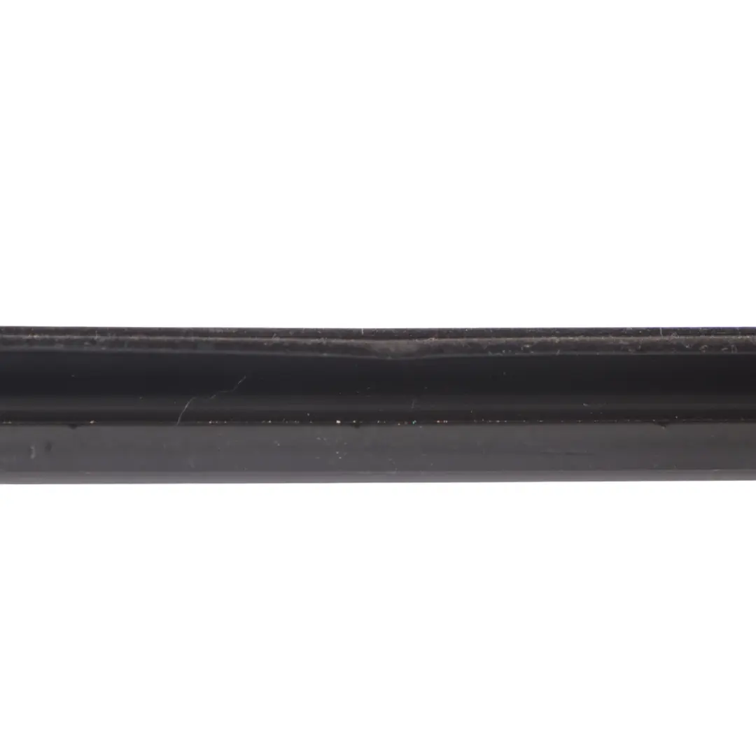 Joint vitre Porte Arrière Gauche d'étanchéité Caoutchouc pour Audi Q3 8U à propos du numéro de pièce 8U0839479 Audi Q3 8U Joint vitre Porte Arrière Gauche d'étanchéité Caoutchouc - SKU 8U0839479 - Numéro de pièce 8U0839479