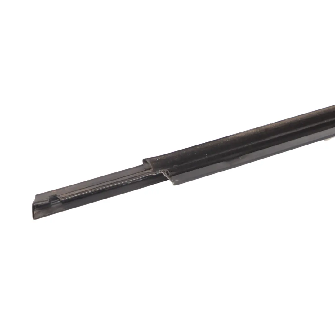 Audi Q3 8U Striscia modanatura finestrino porta posteriore sinistra - SKU 8U0853763F - Numero di parte 8U0853763F