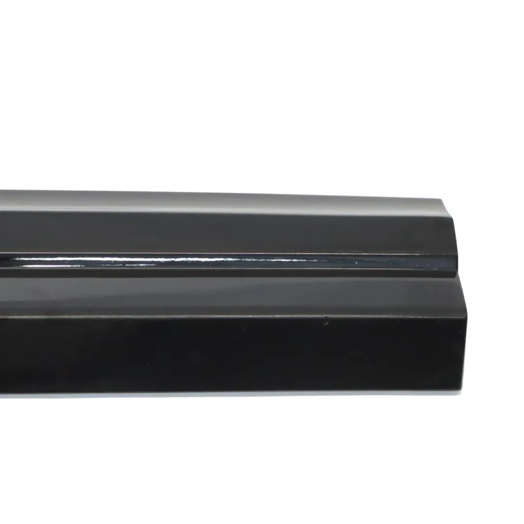 Audi Q3 8U Hintere Türverkleidung Untere Zierleiste Rechts Daytona Grau - Z7S - SKU 8U0853970R-DGR - Teilenummer 8U0853970R