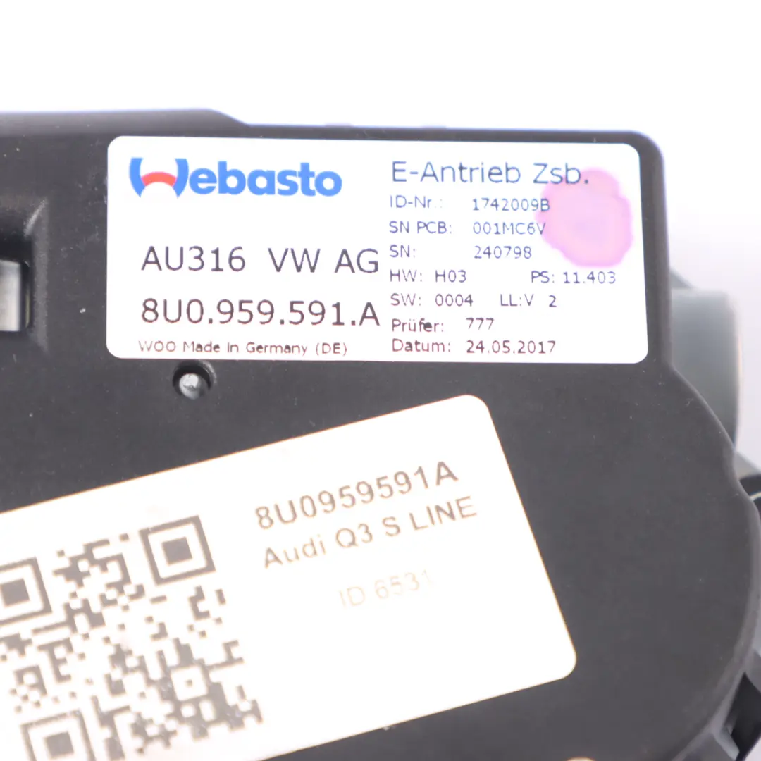 Silniczek Napędu Szyberdachu Przedni Tylny do Audi Q3 8U o numerze 8U0959591A Audi Q3 8U Silniczek Napędu Szyberdachu Przedni Tylny - SKU 8U0959591A - Numer Części 8U0959591A