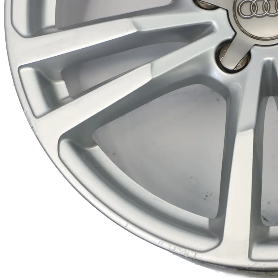 Silberne Leichtmetallfelge 18" 8J ET46 Sternspeiche 8V0601025BC für Audi A3 8V mit Teilenummer 8V0601025BC-1 Audi A3 8V Silberne Leichtmetallfelge 18" 8J ET46 Sternspeiche 8V0601025BC - SKU 8V0601025BC-1 - Teilenummer 8V0601025BC-1