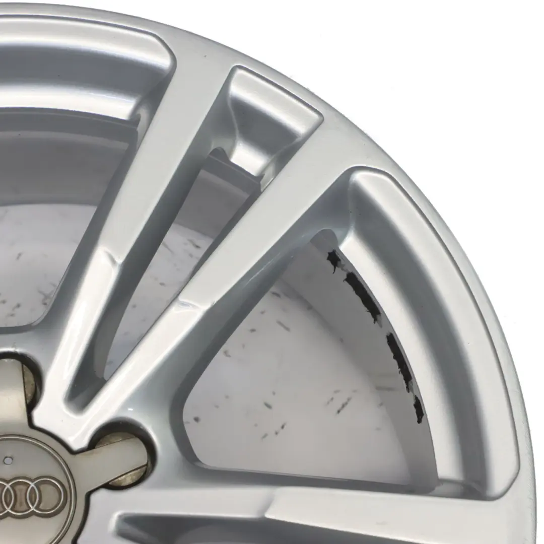 Argento Cerchio in lega 18" 8J ET46 Raggi stellari per Audi A3 8V con numero di parte 8V0601025BC Audi A3 8V Argento Cerchio in lega 18" 8J ET46 Raggi stellari - SKU 8V0601025BC-2 - Numero di parte 8V0601025BC