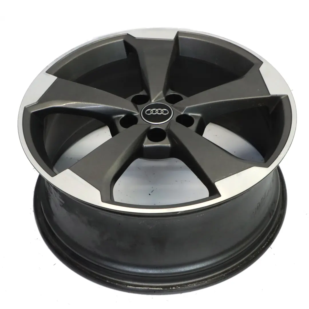 Llanta de aleación Audi RS3 8V Rotor 19" 8,0J ET:49 para con número de pieza 8V0601025CF Llanta de aleación Audi RS3 8V Rotor 19" 8,0J ET:49 - SKU 8V0601025CF-2 - Número de pieza 8V0601025CF