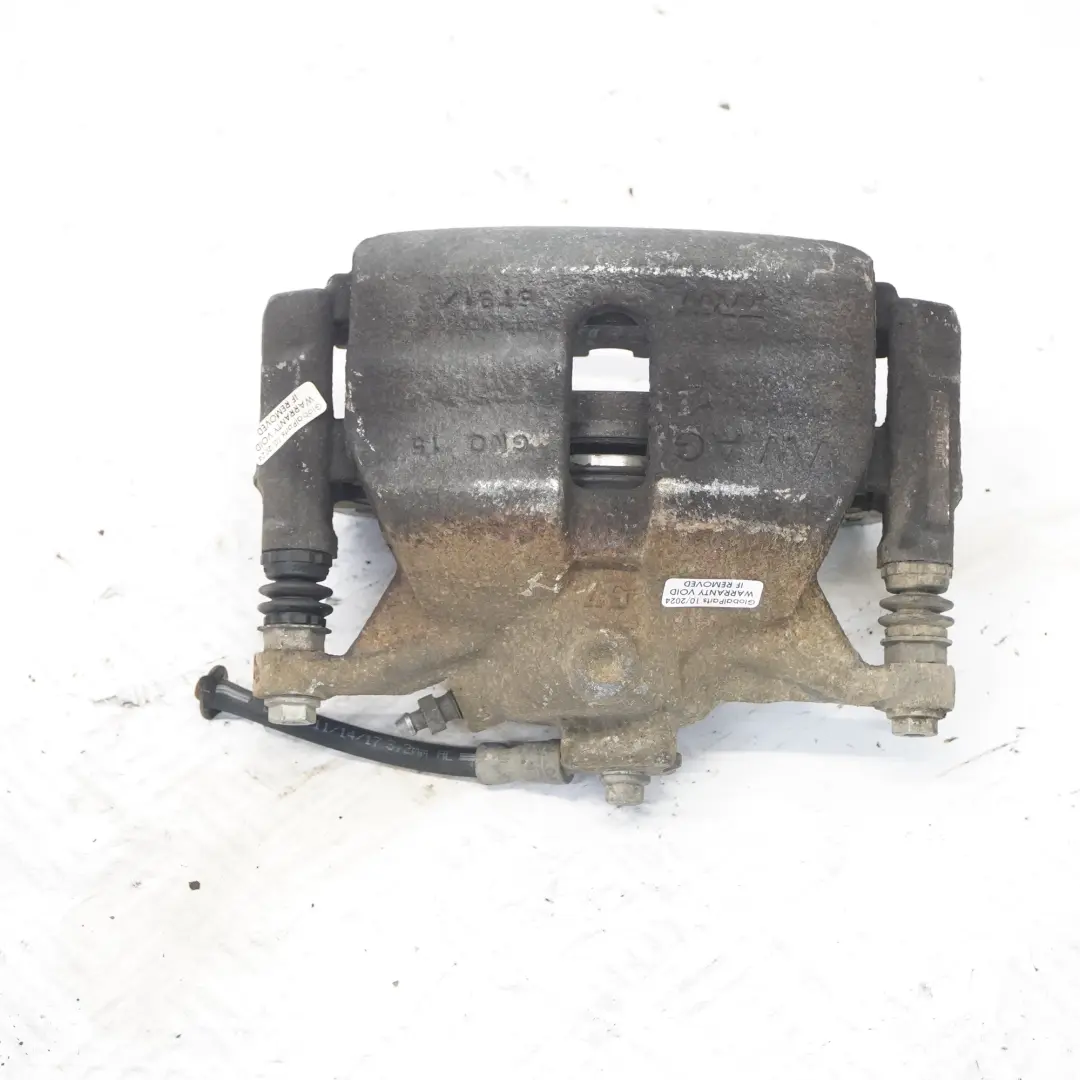 Volkswagen VW Golf SV Pinza de Freno Delantera Izquierda Soporte - SKU 8V0615123 - Número de pieza 8V0615123