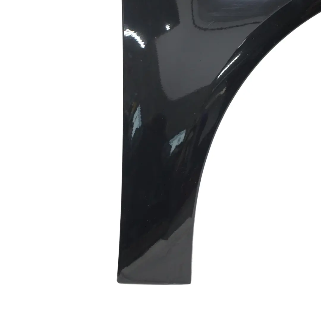 Błotnik Prawy Przedni Brilliant Black Czarny Metalik - Y9B do Audi A3 8V o numerze 8V0821106G Audi A3 8V Błotnik Prawy Przedni Brilliant Black Czarny Metalik - Y9B - SKU 8V0821106G-BBL - Numer Części 8V0821106G