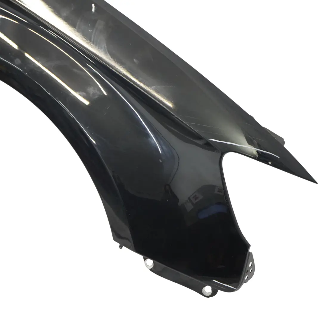 Panel Lateral Delantero Derecho Guardabarros Brilliant Black - Y9B para Audi A3 8V con número de pieza 8V0821106G Audi A3 8V Panel Lateral Delantero Derecho Guardabarros Brilliant Black - Y9B - SKU 8V0821106G-BBL - Número de pieza 8V0821106G