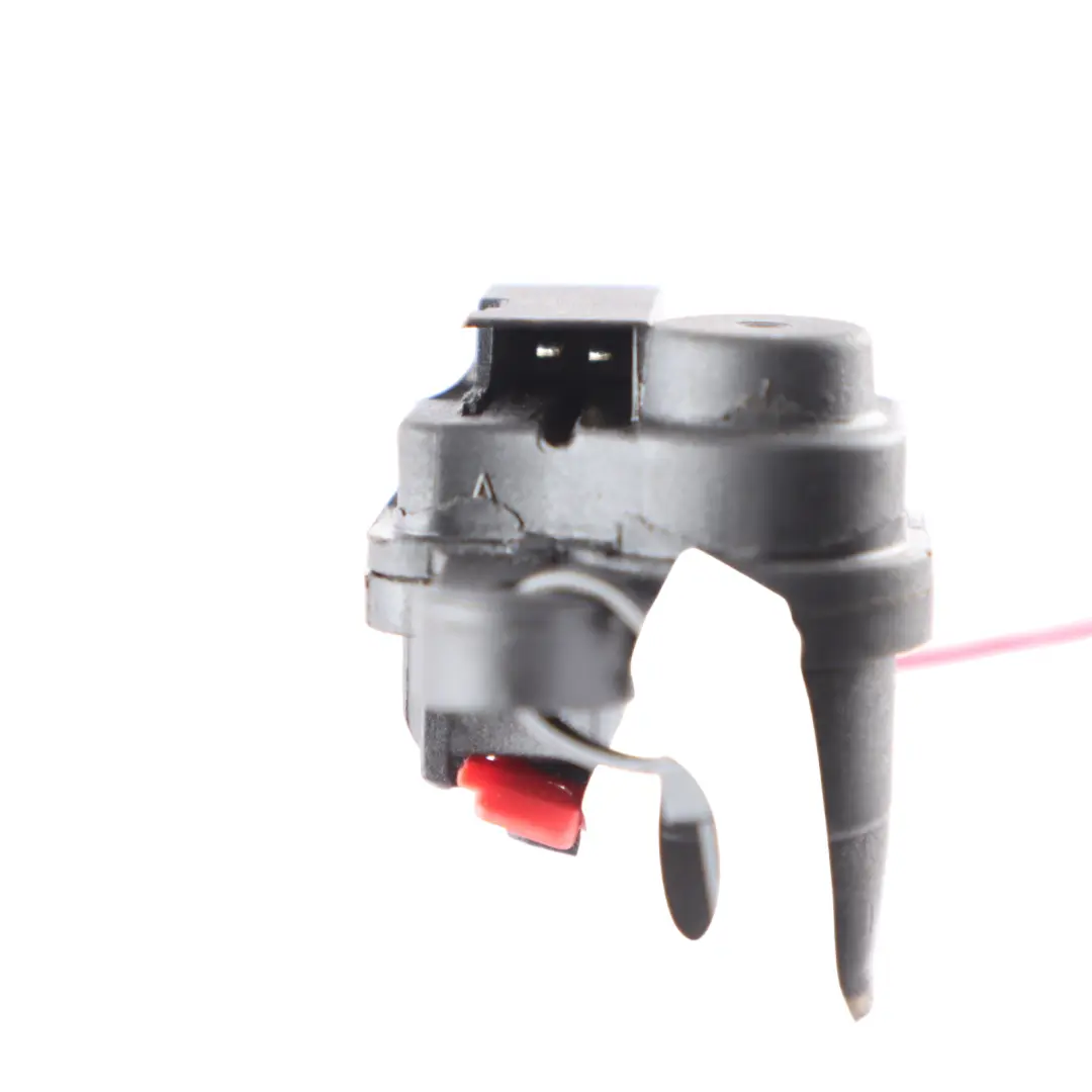 Audi A3 8V Actionneur Déverrouillage Trappe À Carburant Unité Moteur - SKU 8V0862153B - Numéro de pièce 8V0862153B