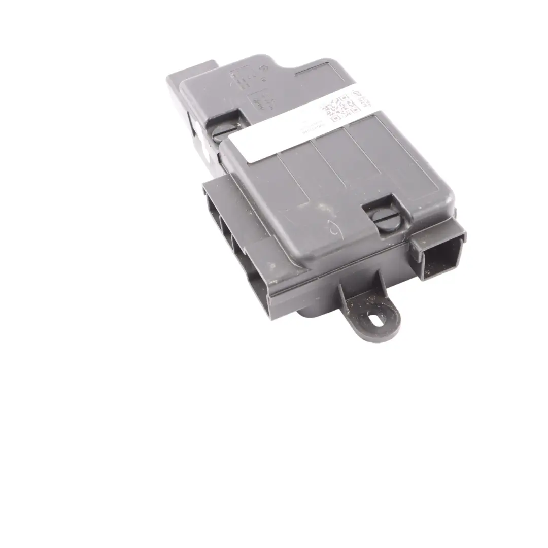 Unidad Fusibles Terminal Batería para Audi A3 S3 RS3 8V con número de pieza 8V0937548 Audi A3 S3 RS3 8V Unidad Fusibles Terminal Batería - SKU 8V0937548 - Número de pieza 8V0937548