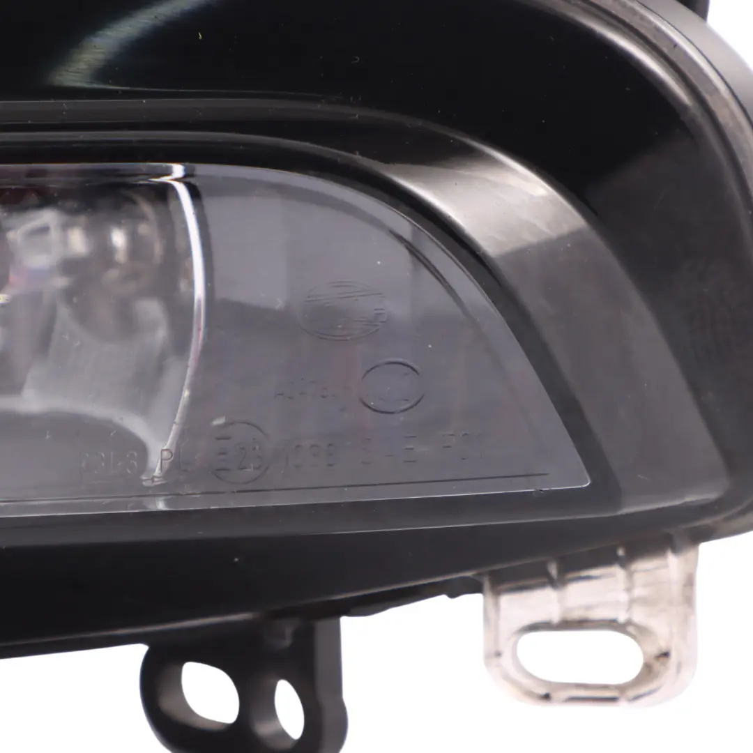 Luz Antiniebla Delantera Izquierda para Audi A3 8V con número de pieza 8V0941699C Audi A3 8V Luz Antiniebla Delantera Izquierda - SKU 8V0941699C - Número de pieza 8V0941699C