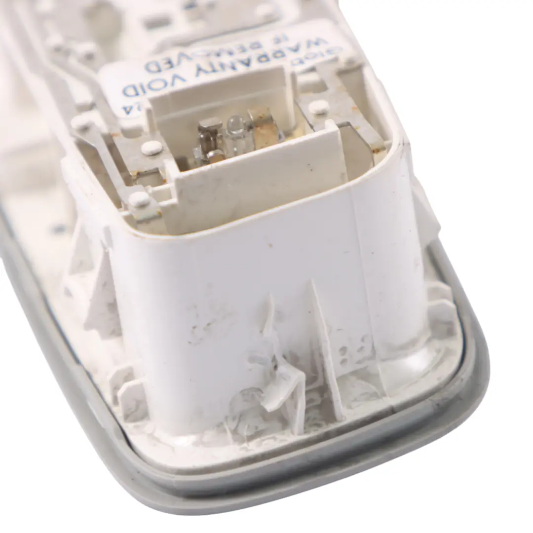 Pannello luminoso interno tetto Lampada lettura posteriore per Audi A3 8V con numero di parte 8V0947111 Audi A3 8V Pannello luminoso interno tetto Lampada lettura posteriore - SKU 8V0947111-1 - Numero di parte 8V0947111