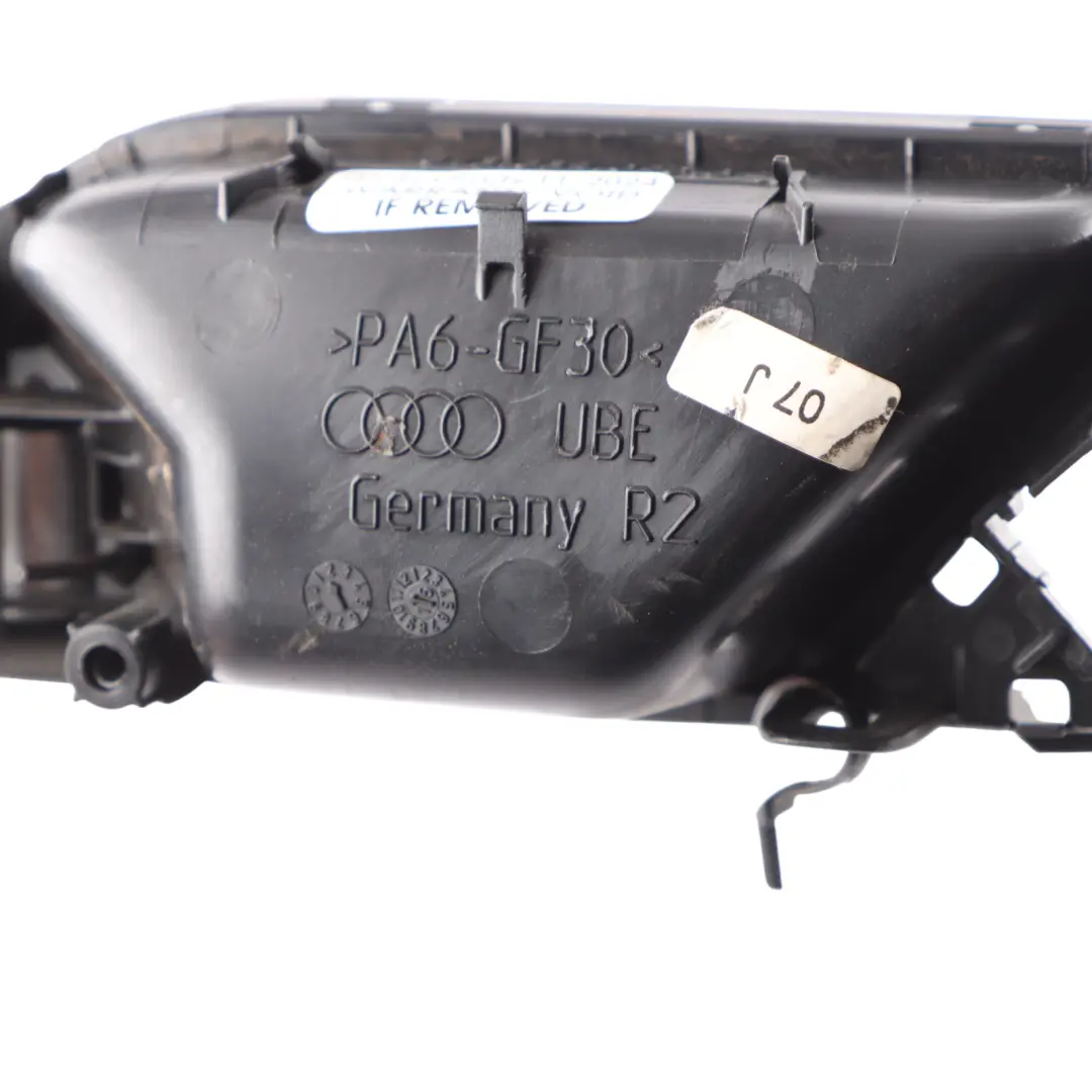 Tür Verkleidung Griff Innenverkleidung Vorne Rechts Grab für Audi RS3 8V mit Teilenummer 8V3837020B Audi RS3 8V Tür Verkleidung Griff Innenverkleidung Vorne Rechts Grab - SKU 8V3837020B - Teilenummer 8V3837020B