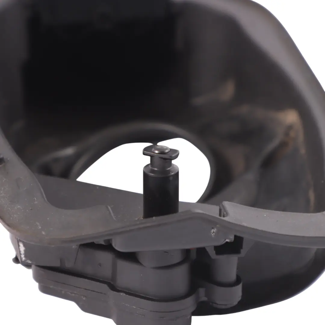 Audi A3 8V Tapa del depósito de combustible Panel embellecedor - SKU 8V4809906D - Número de pieza 8V4809906D