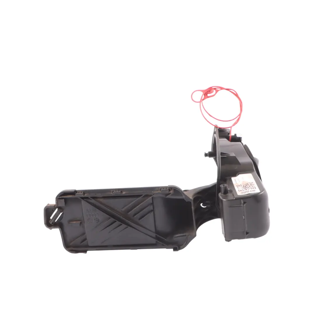 Audi A3 8V Tapa del depósito de combustible Panel embellecedor - SKU 8V4809906D - Número de pieza 8V4809906D