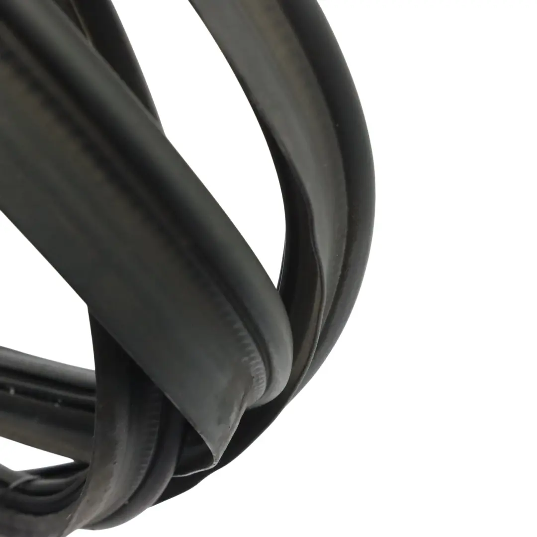 Joint De Couvercle De Coffre Arrière De Hayon En Caoutchouc pour Audi A3 8V à propos du numéro de pièce 8V4827705 Audi A3 8V Joint De Couvercle De Coffre Arrière De Hayon En Caoutchouc - SKU 8V4827705 - Numéro de pièce 8V4827705