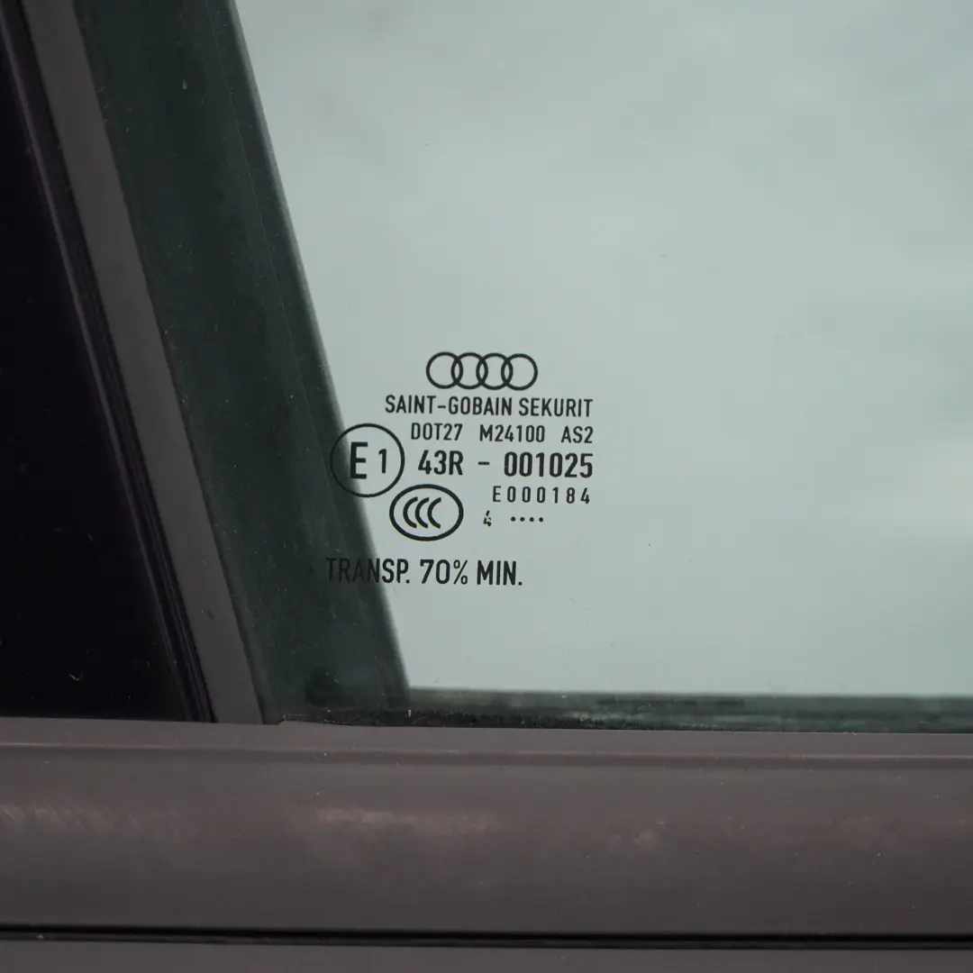 Puerta Delantera Derecha Brilliant Black Metallic - Y9B para Audi A3 8V con número de pieza 8V4831052B Audi A3 8V Puerta Delantera Derecha Brilliant Black Metallic - Y9B - SKU 8V4831052B-BBL - Número de pieza 8V4831052B