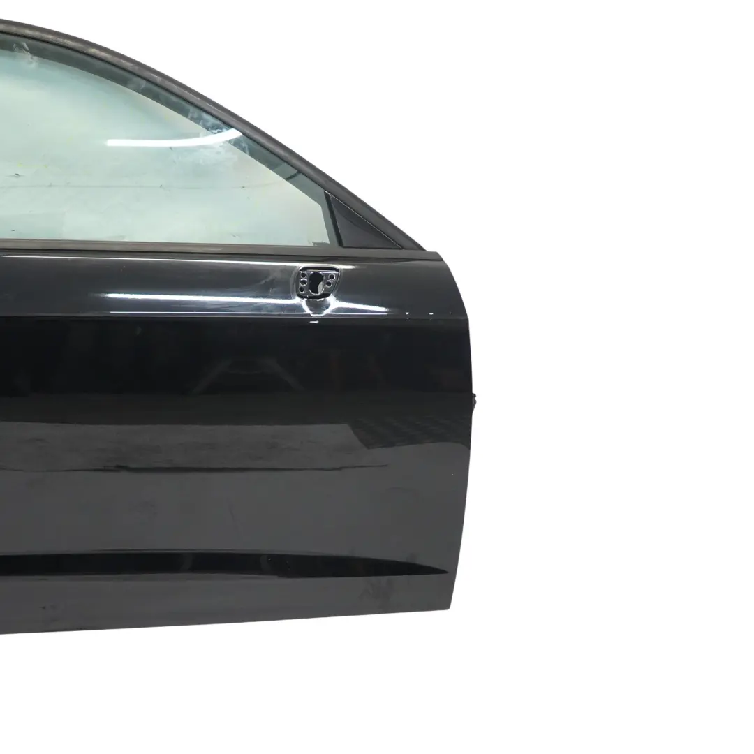 Porta anteriore destra Brilliant Black Metallic - Y9B per Audi A3 8V con numero di parte 8V4831052B Audi A3 8V Porta anteriore destra Brilliant Black Metallic - Y9B - SKU 8V4831052B-BBL - Numero di parte 8V4831052B