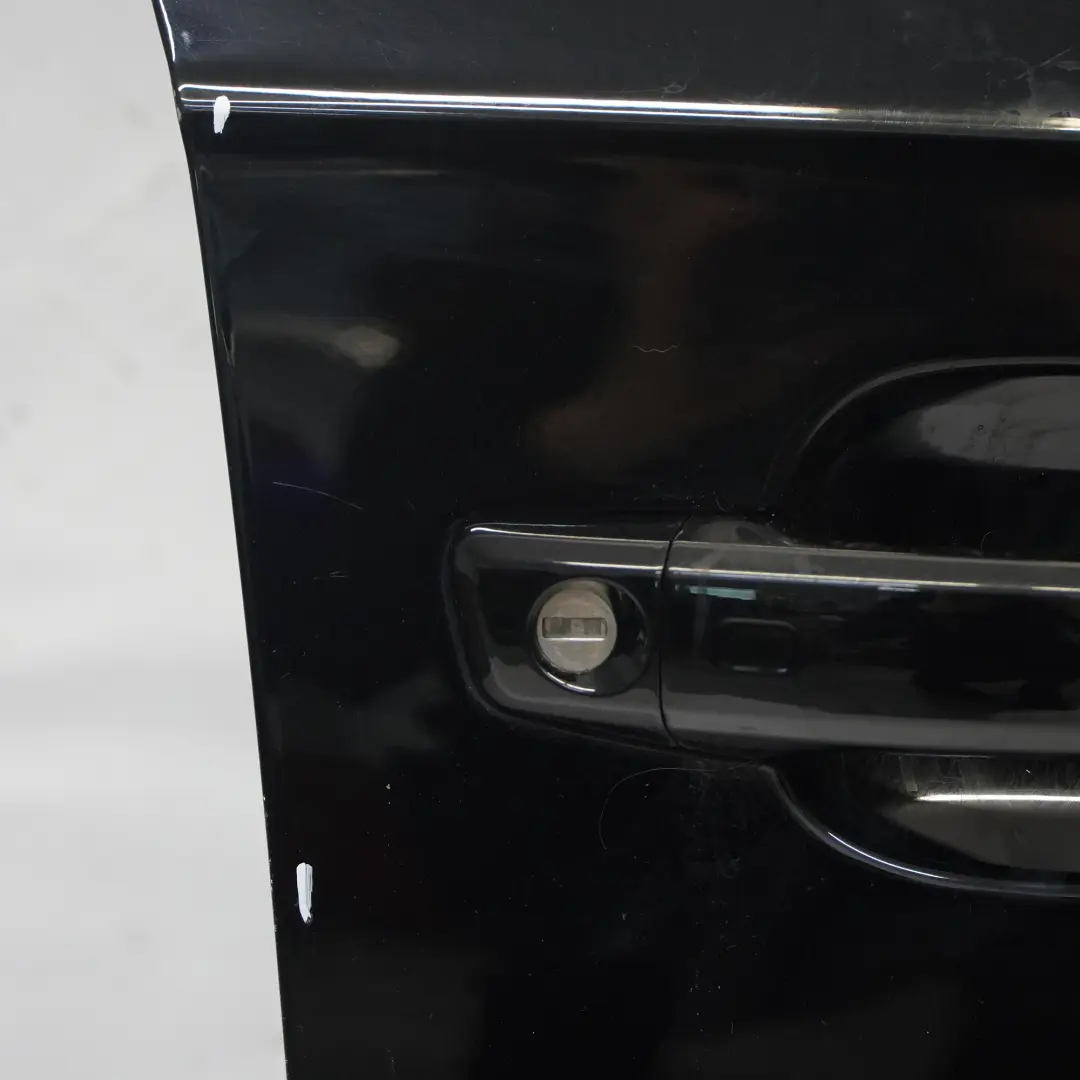 Droite Brilliant Black Metallic - Y9B pour Audi A3 8V Porte Avant à propos du numéro de pièce 8V4831052B Audi A3 8V Porte Avant Droite Brilliant Black Metallic - Y9B - SKU 8V4831052B-BBL - Numéro de pièce 8V4831052B