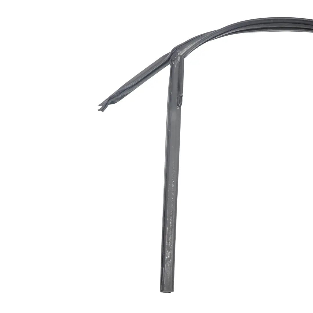 Audi A3 8V 5dr Canale guida finestrino anteriore destro Guarnizione - SKU 8V4837440A - Numero di parte 8V4837440A