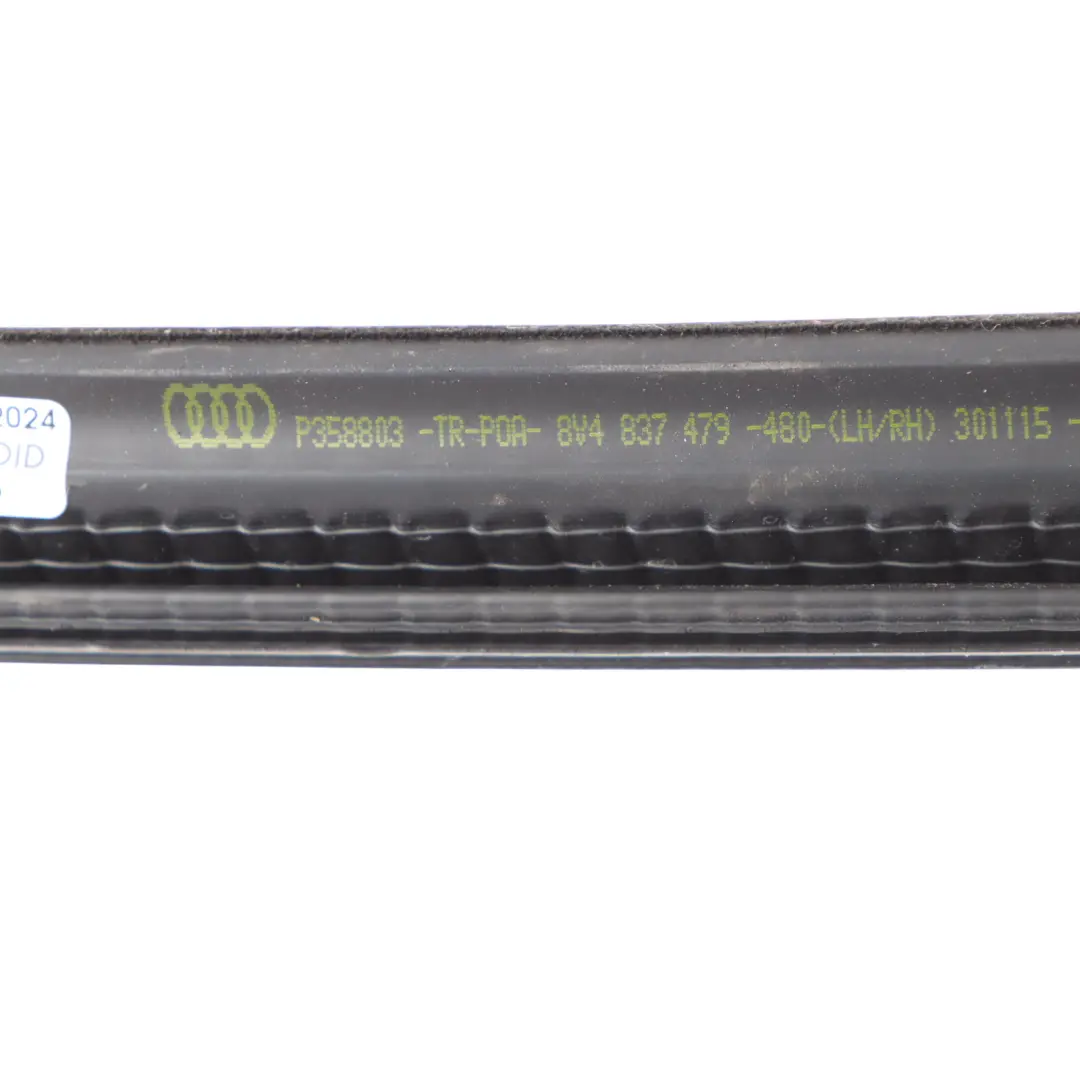 Audi A3 8V Joint d'étanchéité de vitre de porte avant gauche Ouverture - SKU 8V4837479 - Numéro de pièce 8V4837479