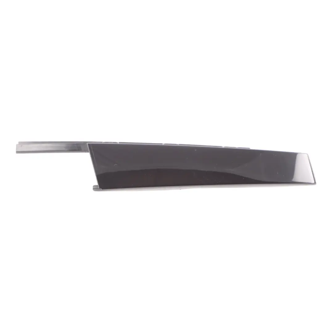 Colonna B Anteriore Rivestimento Esterno Nero Sinistro per Audi A3 8V con numero di parte 8V4837901 Audi A3 8V Colonna B Anteriore Rivestimento Esterno Nero Sinistro - SKU 8V4837901 - Numero di parte 8V4837901