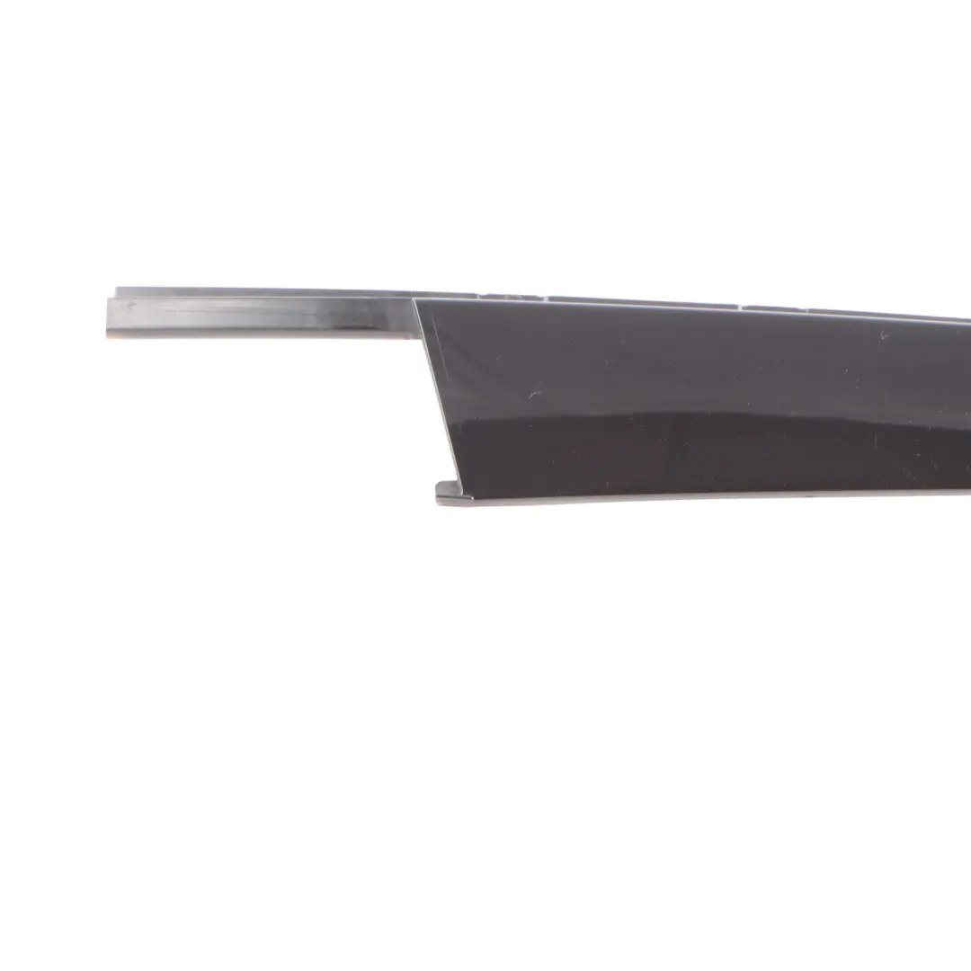 Colonna B Anteriore Rivestimento Esterno Nero Sinistro per Audi A3 8V con numero di parte 8V4837901 Audi A3 8V Colonna B Anteriore Rivestimento Esterno Nero Sinistro - SKU 8V4837901 - Numero di parte 8V4837901