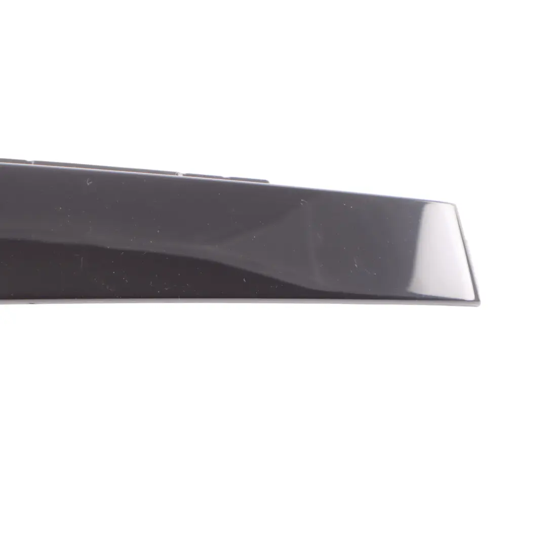 Colonna B Anteriore Rivestimento Esterno Nero Sinistro per Audi A3 8V con numero di parte 8V4837901 Audi A3 8V Colonna B Anteriore Rivestimento Esterno Nero Sinistro - SKU 8V4837901 - Numero di parte 8V4837901