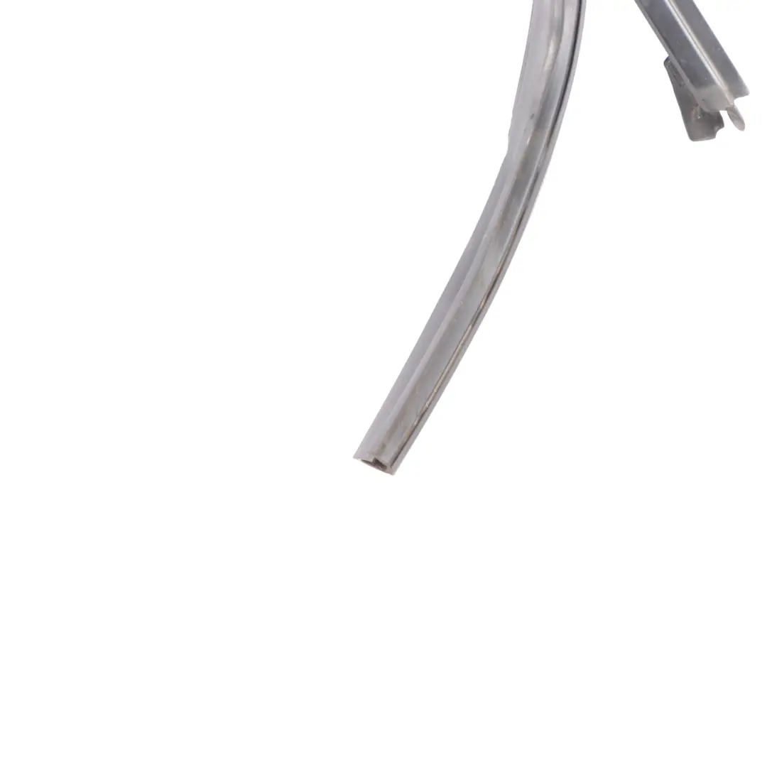 Guarnizione Porta Posteriore Finestra Gomma Sinistra per Audi RS3 8V con numero di parte 8V4839439B Audi RS3 8V Guarnizione Porta Posteriore Finestra Gomma Sinistra - SKU 8V4839439B - Numero di parte 8V4839439B