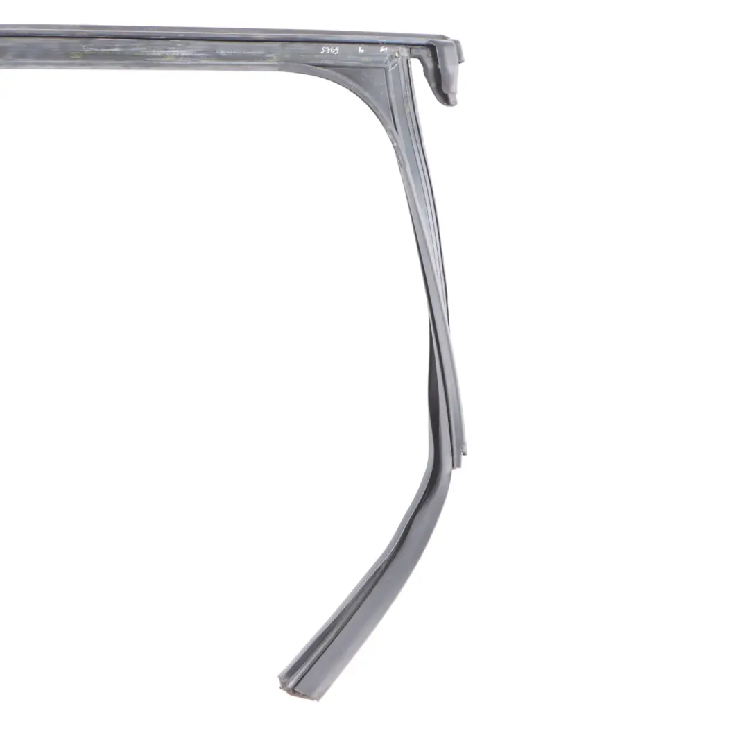 Audi RS3 8V Guarnizione Porta Posteriore Finestra Gomma Sinistra - SKU 8V4839439B - Numero di parte 8V4839439B