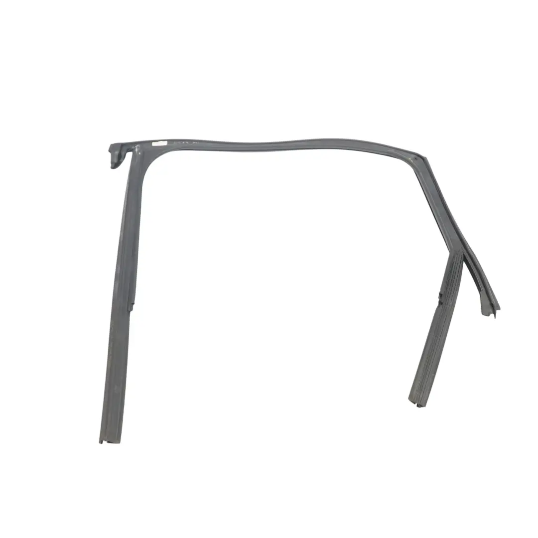 5dr Canale guida finestrino posteriore destro Guarnizione per Audi A3 8V con numero di parte 8V4839440A Audi A3 8V 5dr Canale guida finestrino posteriore destro Guarnizione - SKU 8V4839440A - Numero di parte 8V4839440A