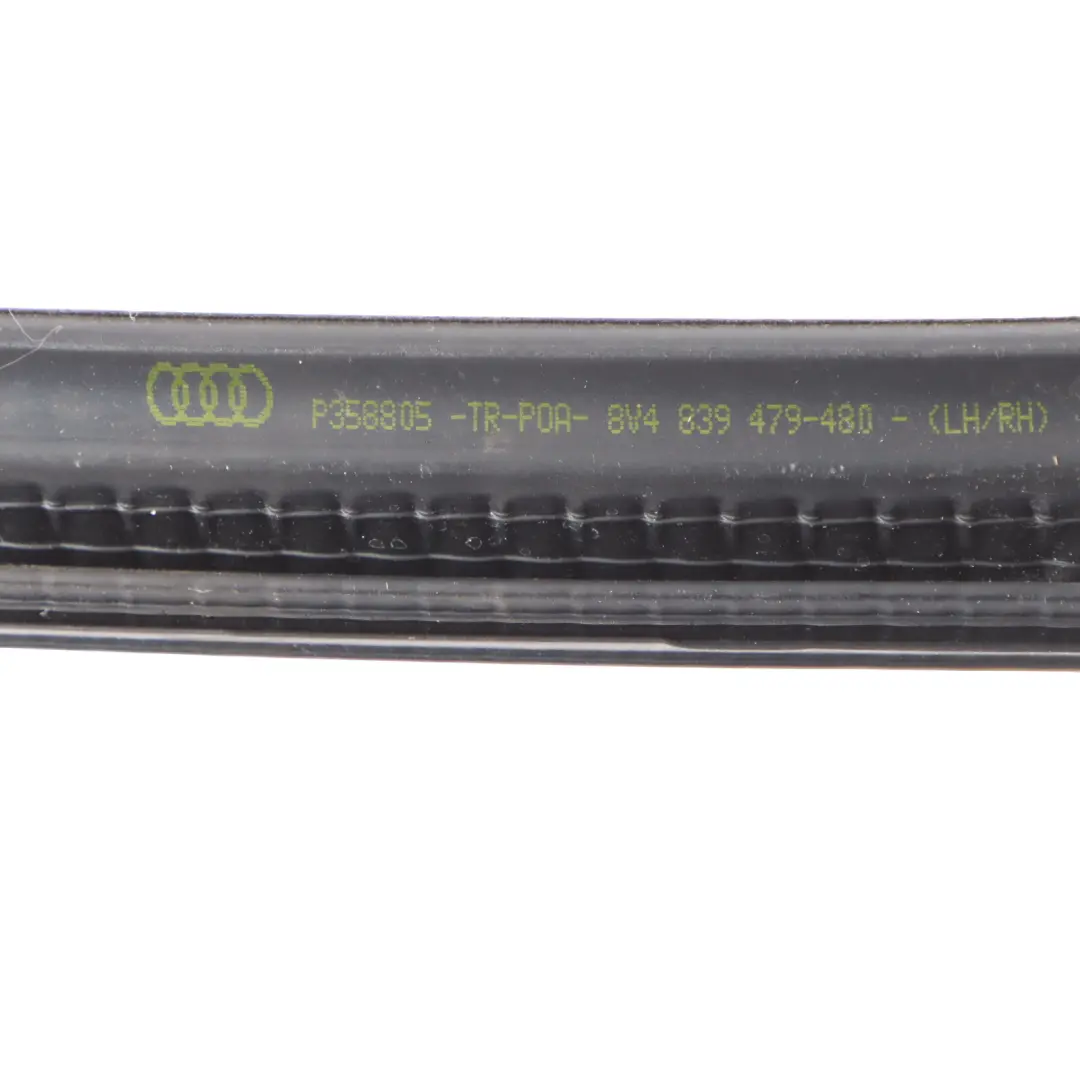 Audi RS3 8V Joint De Vitrage Porte Arrière Droite Moulding Sealing - SKU 8V4839480 - Numéro de pièce 8V4839480