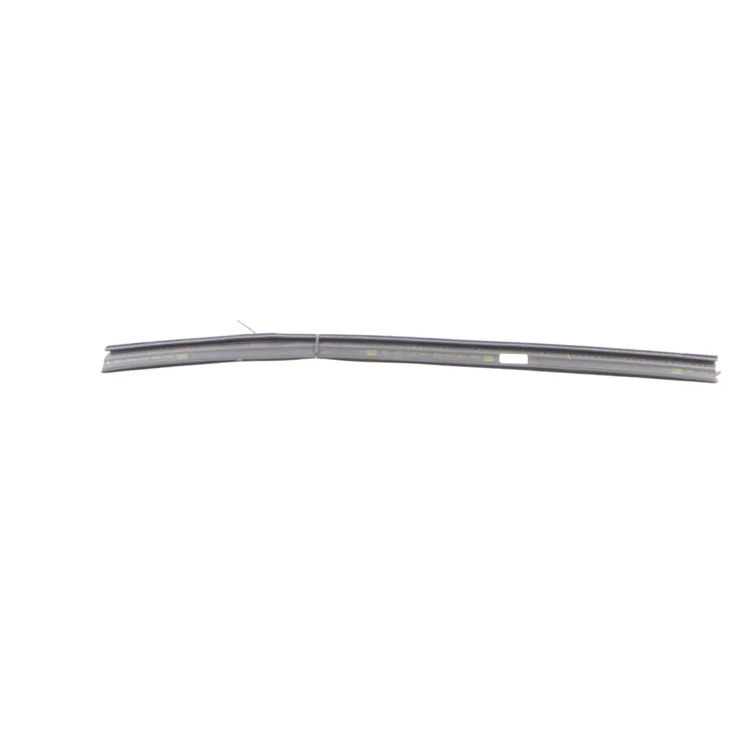 Joint De Vitrage Porte Arrière Droite Moulding Sealing pour Audi RS3 8V à propos du numéro de pièce 8V4839480 Audi RS3 8V Joint De Vitrage Porte Arrière Droite Moulding Sealing - SKU 8V4839480 - Numéro de pièce 8V4839480