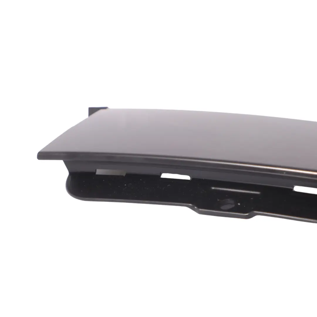 Audi A3 8V Colonne arrière du pilier B Cache extérieur noir brillant gauche - SKU 8V4839901B - Numéro de pièce 8V4839901B
