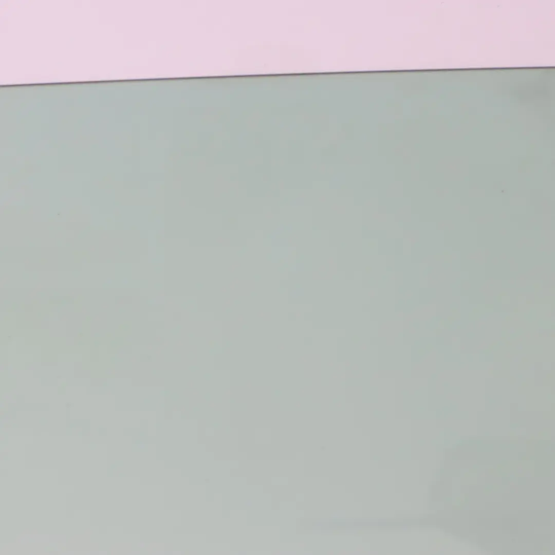 Szyba Boczna Drzwi Lewy Tył AS2 do Audi A3 8V o numerze 8V4845205 Audi A3 8V Szyba Boczna Drzwi Lewy Tył AS2 - SKU 8V4845205 - Numer Części 8V4845205