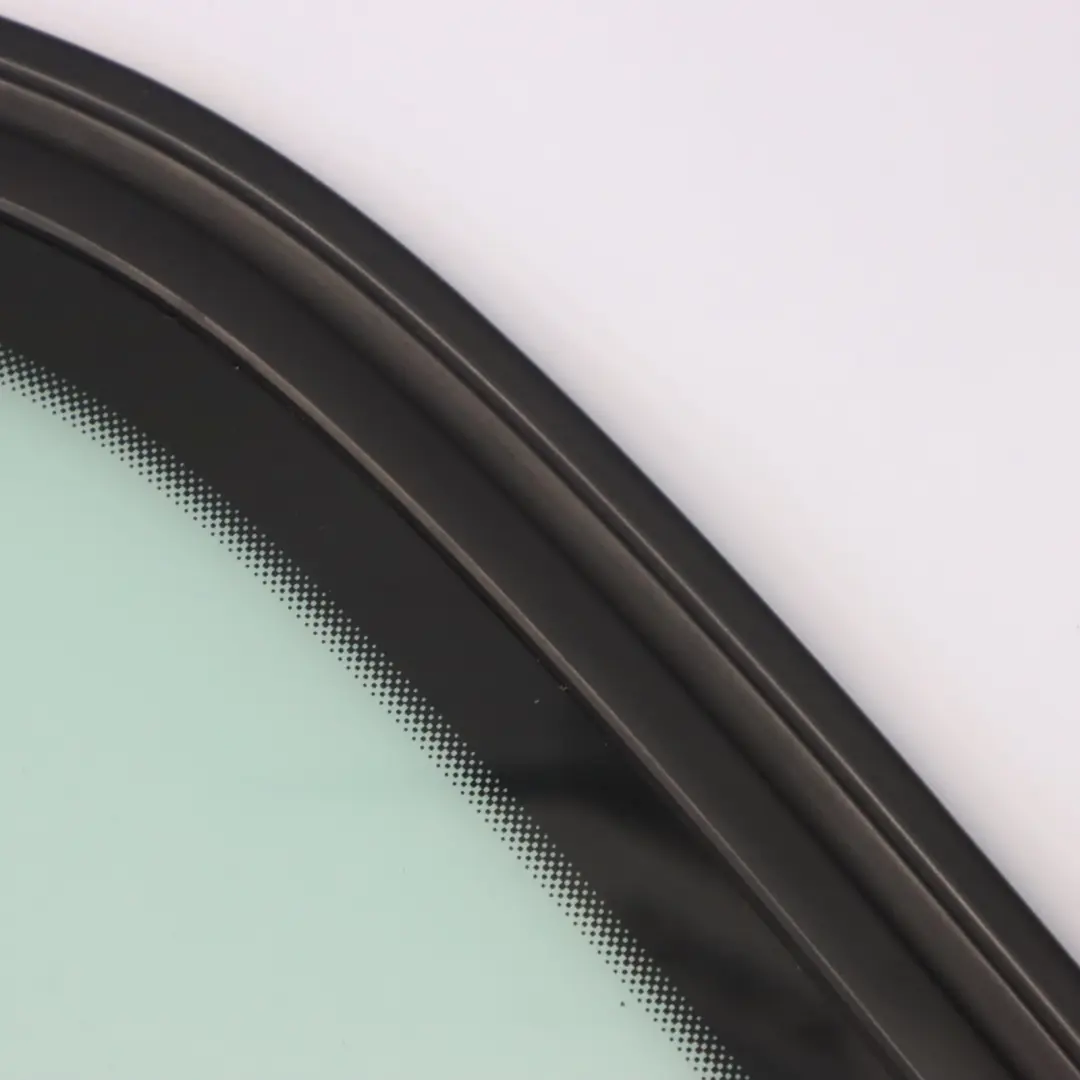 Vitrage Porte Arrière Gauche Quart Vert AS2 pour Audi A3 8V à propos du numéro de pièce 8V4845299 Audi A3 8V Vitrage Porte Arrière Gauche Quart Vert AS2 - SKU 8V4845299 - Numéro de pièce 8V4845299