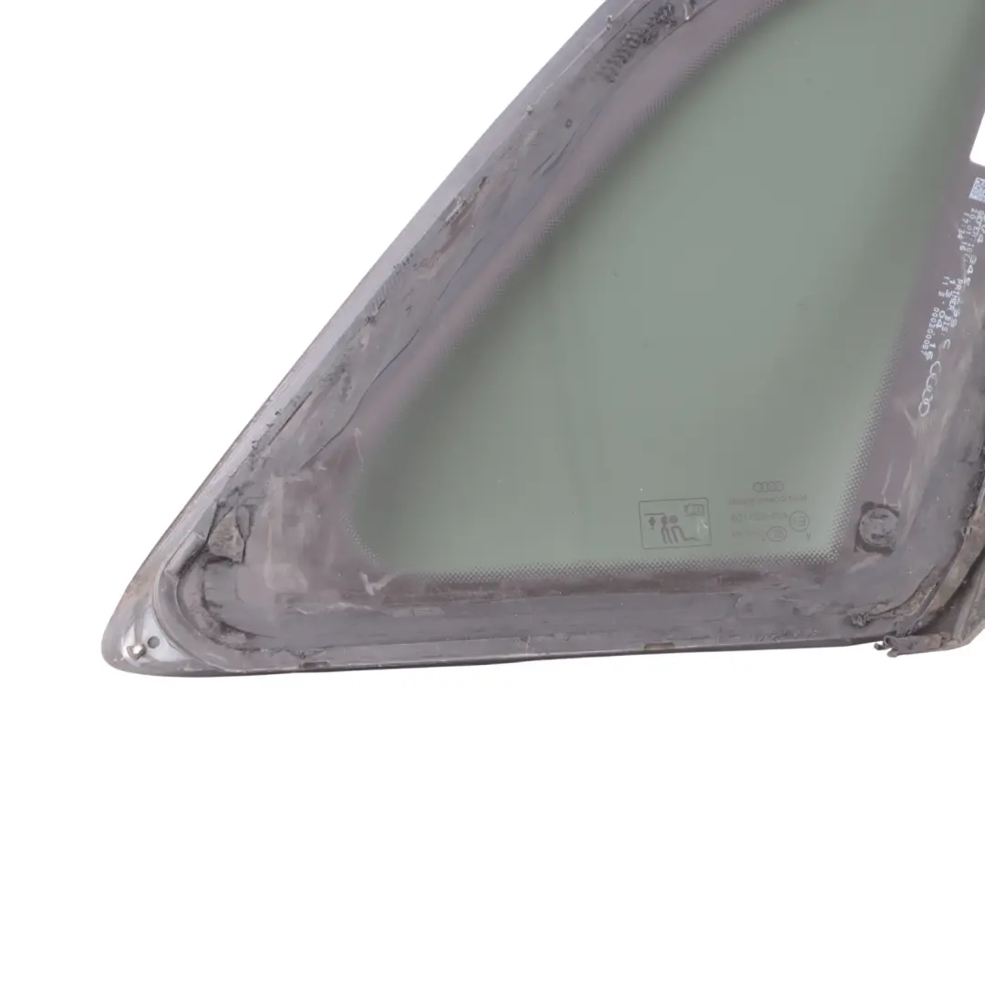 Tylna Szyba Boczna Stała Lewa Przyciemniana do Audi A3 RS3 8V o numerze 8V4845299C Audi A3 RS3 8V Tylna Szyba Boczna Stała Lewa Przyciemniana - SKU 8V4845299C - Numer Części 8V4845299C