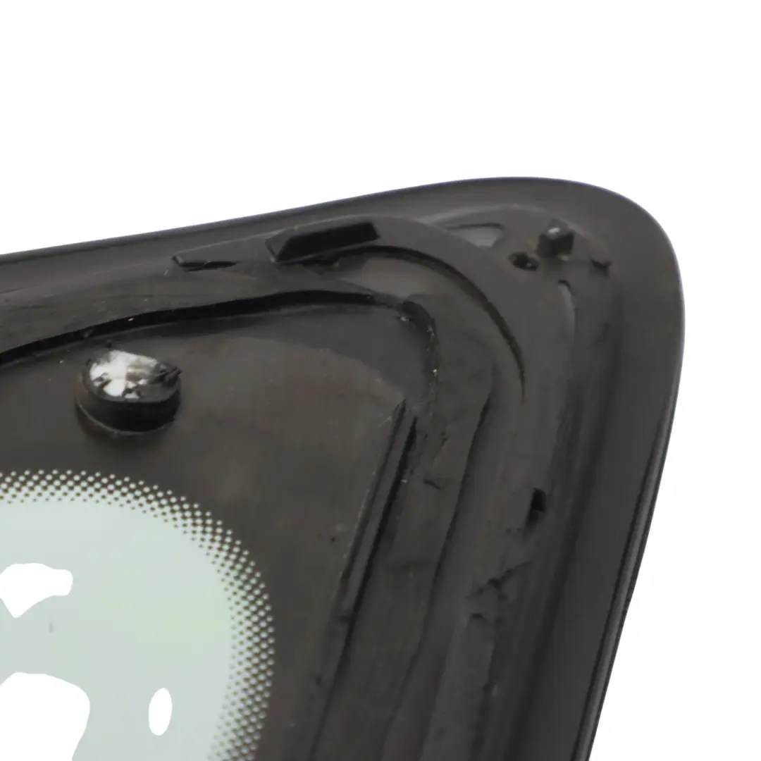 Cristal Puerta Trasera Derecha Cuarto Verde AS2 para Audi A3 8V con número de pieza 8V4845300 Audi A3 8V Cristal Puerta Trasera Derecha Cuarto Verde AS2 - SKU 8V4845300 - Número de pieza 8V4845300