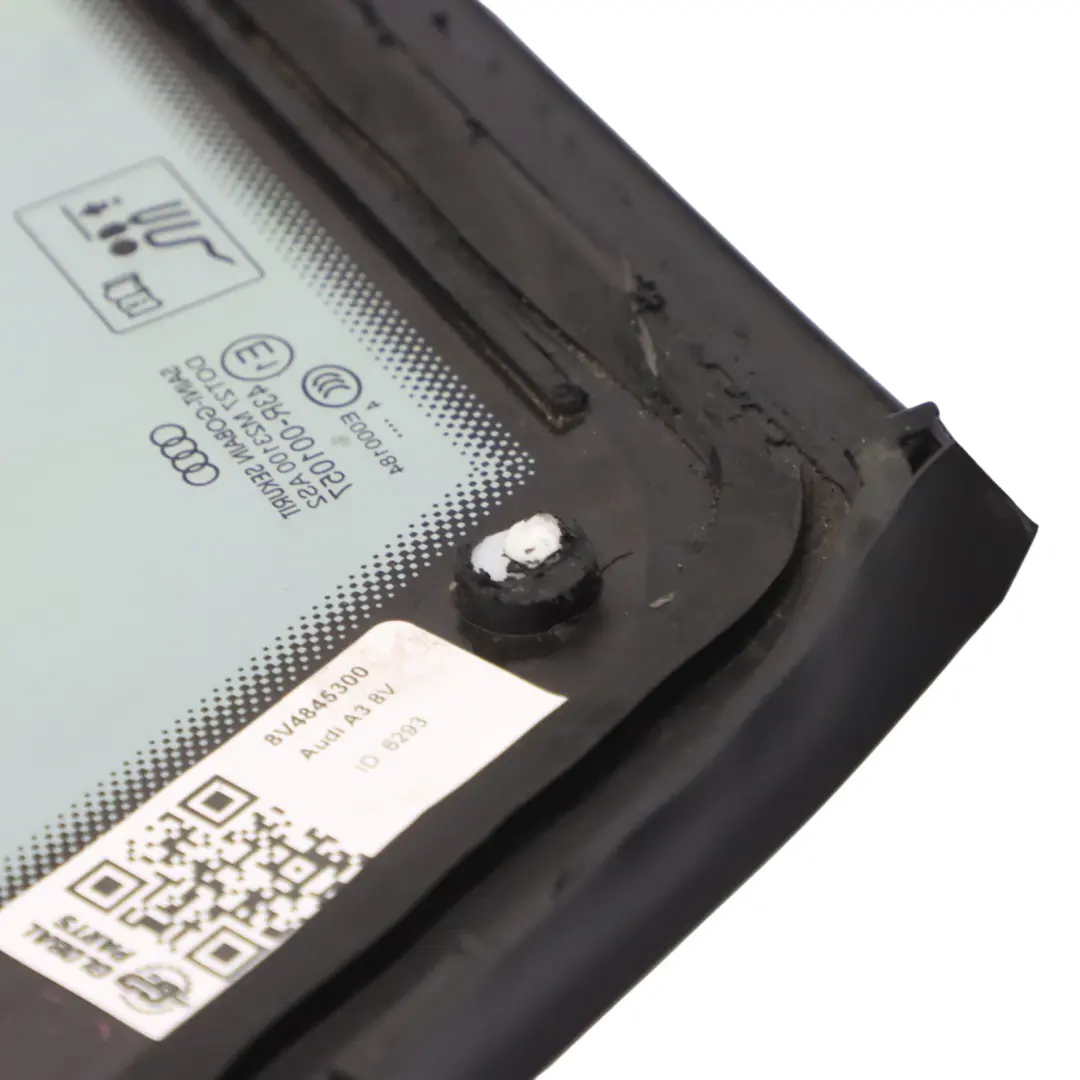 Cristal Puerta Trasera Derecha Cuarto Verde AS2 para Audi A3 8V con número de pieza 8V4845300 Audi A3 8V Cristal Puerta Trasera Derecha Cuarto Verde AS2 - SKU 8V4845300 - Número de pieza 8V4845300