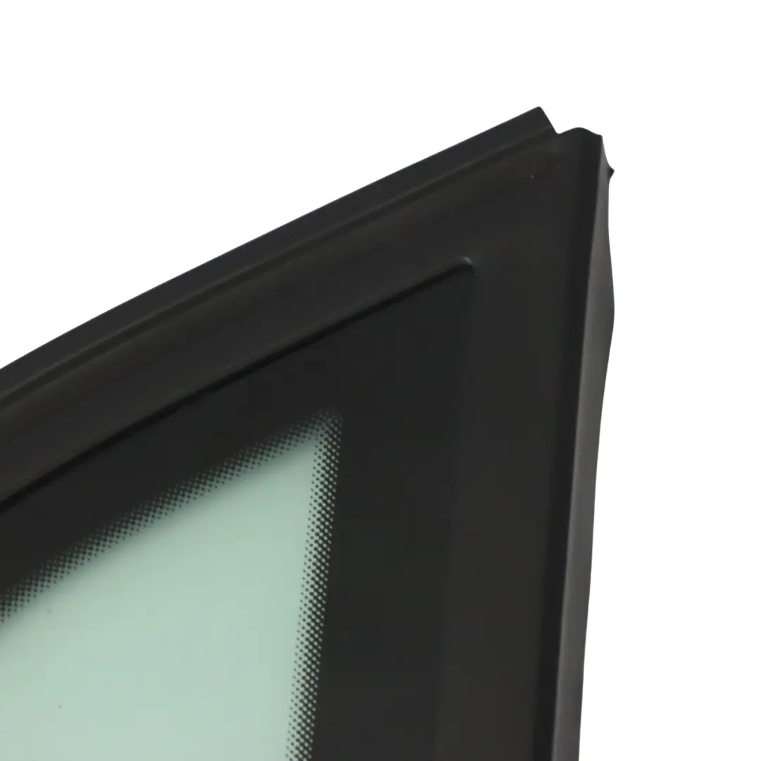 Cristal Puerta Trasera Derecha Cuarto Verde AS2 para Audi A3 8V con número de pieza 8V4845300 Audi A3 8V Cristal Puerta Trasera Derecha Cuarto Verde AS2 - SKU 8V4845300 - Número de pieza 8V4845300