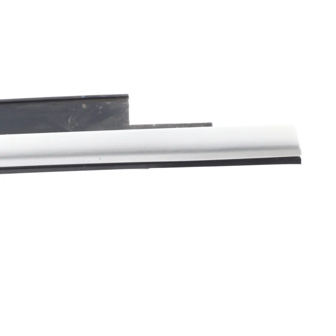 Joint De Vitre Avant Audi RS3 8V A3 8V Garniture De Porte Droite pour à propos du numéro de pièce 8V4853284B Joint De Vitre Avant Audi RS3 8V A3 8V Garniture De Porte Droite - SKU 8V4853284B - Numéro de pièce 8V4853284B