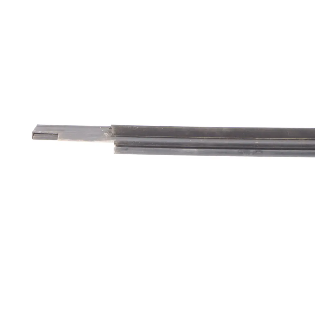 Heck Scheiben Dichtung Tür Verkleidung Leiste Links für Audi RS3 8V A3 8V mit Teilenummer 8V4853763B Audi RS3 8V A3 8V Heck Scheiben Dichtung Tür Verkleidung Leiste Links - SKU 8V4853763B - Teilenummer 8V4853763B